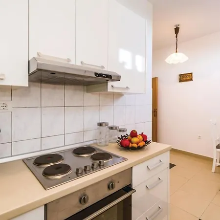 Ksenija - Six Bedroom With Pool Tatil Evi Debeljak