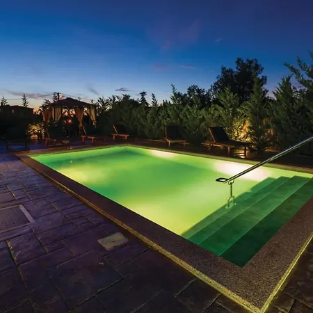 Ksenija - Six Bedroom With Pool Tatil Evi *