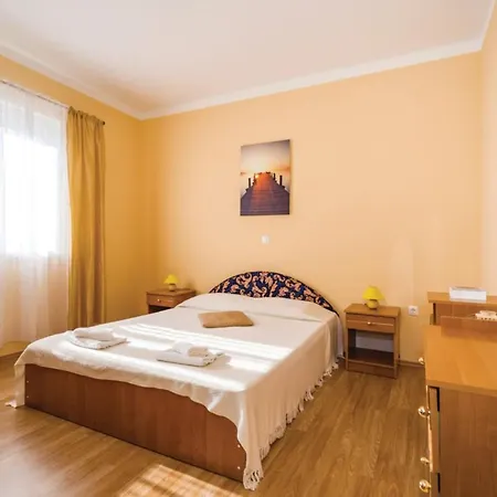 Tatil Evi Ksenija - Six Bedroom With Pool Debeljak