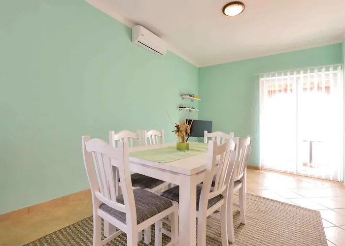Ksenija - Six Bedroom With Pool * Debeljak