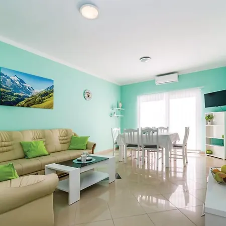 Ksenija - Six Bedroom With Pool * Debeljak