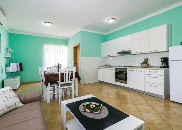 Ksenija - Six Bedroom With Pool Ferienhaus Debeljak